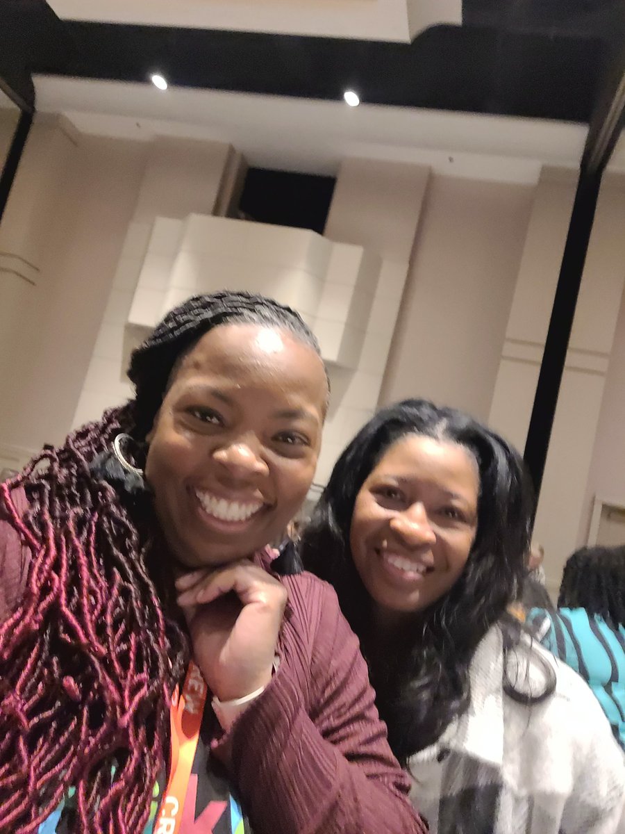 kloneal2's tweet photo. So sweet running into THE @kitacombs at our #think360 Conference & getting to learn w/her as a thought partner. #kleinfamily https://t.co/CXCf3YCXxC