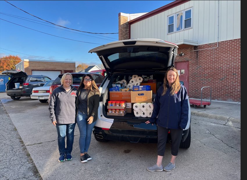 beaty_inc's tweet photo. Last week, the Beaty and @CTech_Corp teams wrapped up our 2024 Food Drive with a donation to the Shelbyville Salvation Army. Supporting our community and giving back are values we hold close, and we’re proud to see our team come together to make a difference. #CommunityFirst https://t.co/1XIl5Ky2ib