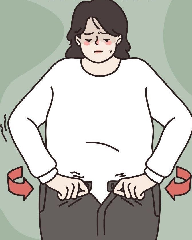 لماذا تفشل الحميات؟

السبب ليس في جسمك. السبب هو أنك تتوقع نتائج سريعة.

في اليوم الأول، يكون الحماس في ذروته.

في اليوم الثالث، يبدأ جسمك يقاوم ويتحداك.

في اليوم السابع، قد تشعر بالتعب، و إنك ما تقدر تستمر.

الاستمرارية -رغم الصعوبات -هي التي تُحقق النتائج.

#كيف_أنحف
#دايت