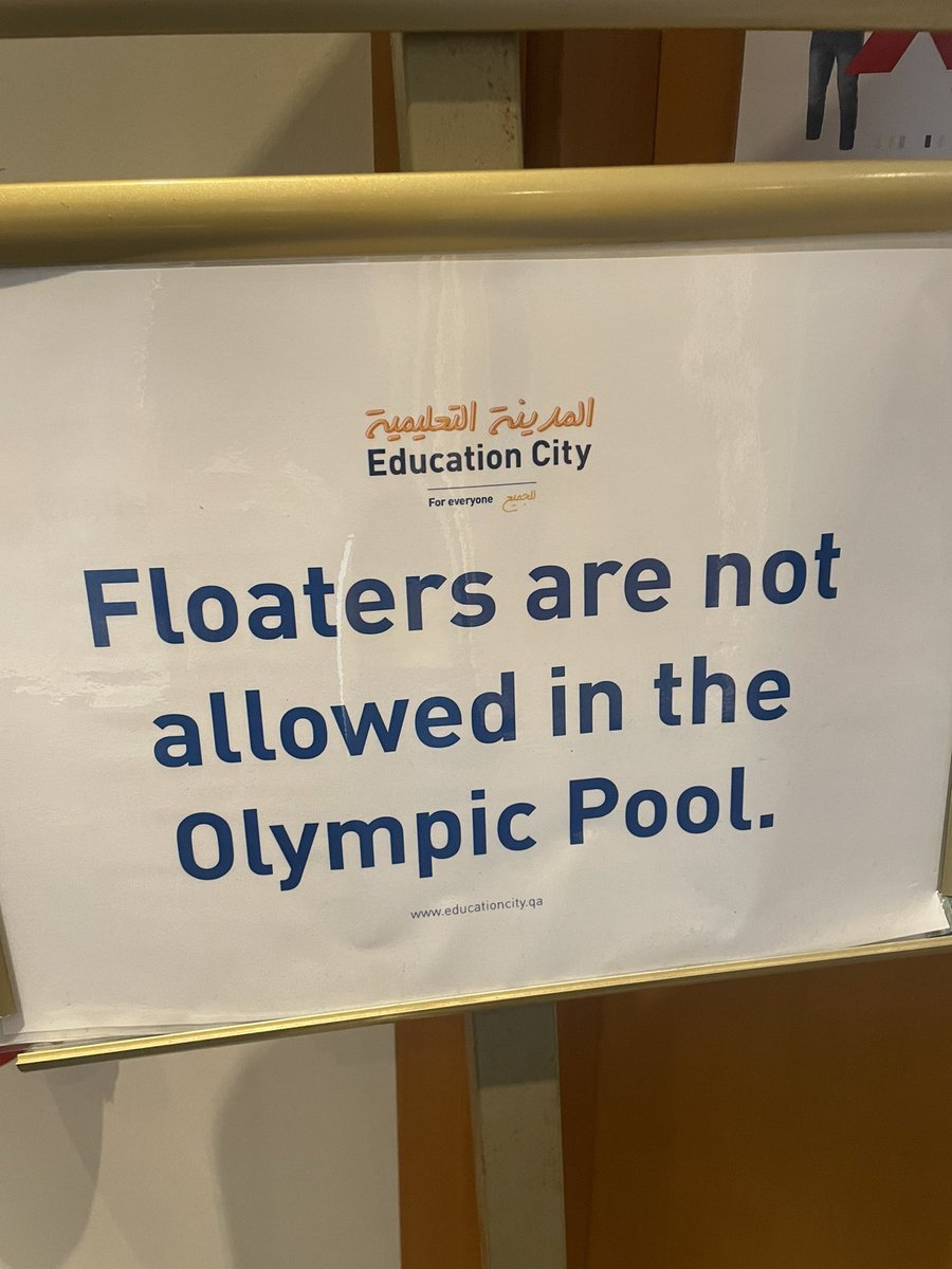 roadrunneraj's tweet photo. This sign at the pool makes me smile way too much!! https://t.co/Ly962gT5Qx