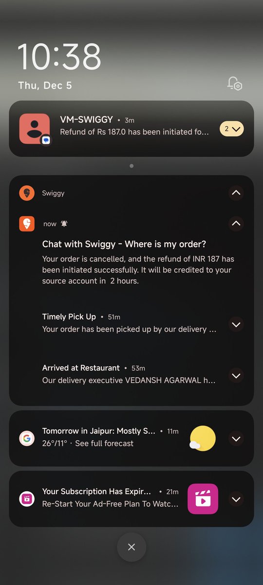 som_sin_sai's tweet photo. Hey @Swiggy @SwiggyCares after more than 1 hour of waiting you are telling your customer that I can't have dinner today? Should I have dinner at midnight? Or should I sleep empty stomach? Simply refunding the order amount is enough? https://t.co/jAEnY2kTuH
