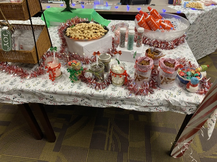 MannheimFalcons's tweet photo. "Festive Falcon Faculty Fun" yesterday at our MMS Staff Meeting! Hot cocoa &amp; candy canes for our amazing staff. Great way to have PD &amp; build community too. #WeAreD83 #MMSFalcons #MMSRocks https://t.co/Zos5ulTDft