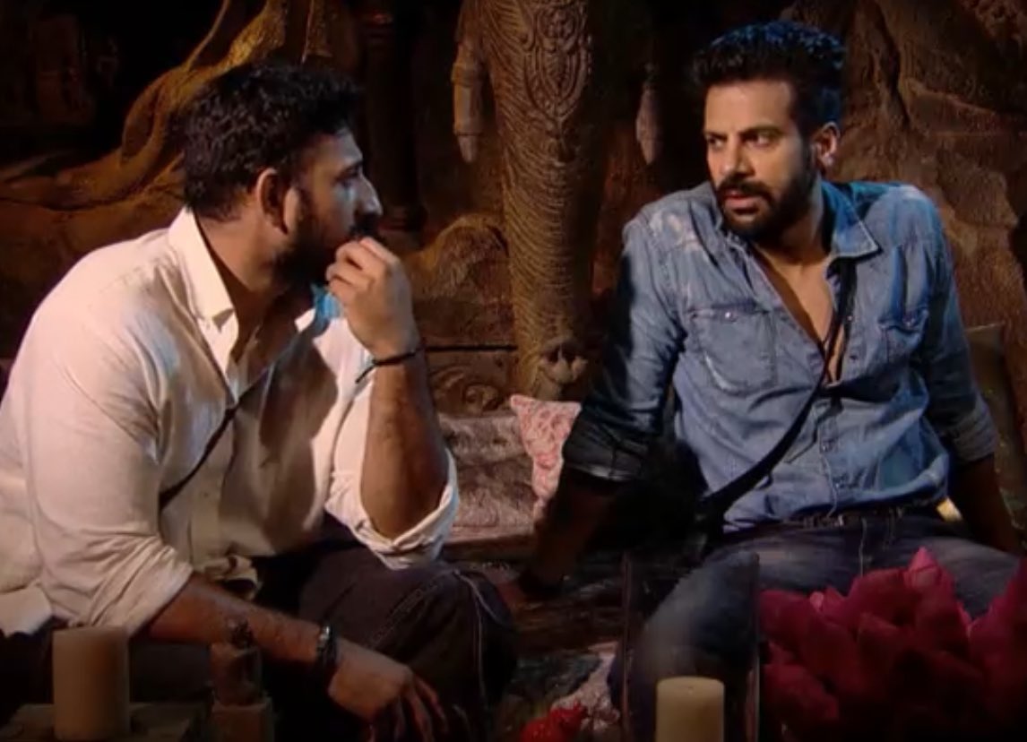 I_Am_His_Fan's tweet photo. The way @KaranVeerMehra slays in every episode with his looks is the reason #KVMNation fan girls are crazy about him xD….

FanGirls am i right?

KARAN VEER REDEFINING BB18

#BiggBoss18 #KaranveerMehra https://t.co/R7Ib5KOAM6