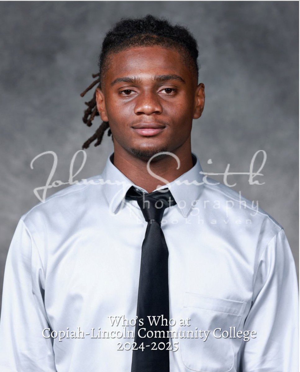 Malachi Williams
GPA: 3.1
Height: 6’1
Weight: 205
Major: Entrepreneur/business
School: Brookhaven High School
C/O: 2024
Position: Lb/ ATH
Bobby O’Quinn Courage Award
1st team all conference 
93 tackles 
3 int- 1 for td
3- FF
1 Fr for td
#Year2
Thank You Colin! #Wolfpack