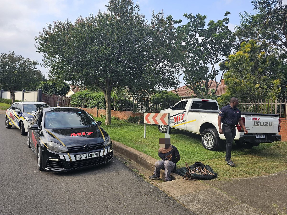 _ArriveAlive's tweet photo. Mi7 Teams apprehend copper thief in Scottsville https://t.co/M2jYVHMCZJ
#ArriveAlive #CopperTheft #SuspectApprehended #Mi7NationalGroup https://t.co/s6gpaPBCAO