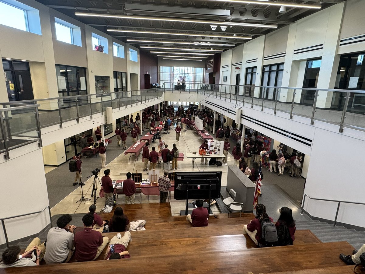 Morton West Elective Fair during lunch hours in the FA Great Room! Hear from staff and students directly about the amazing classes our students can take!