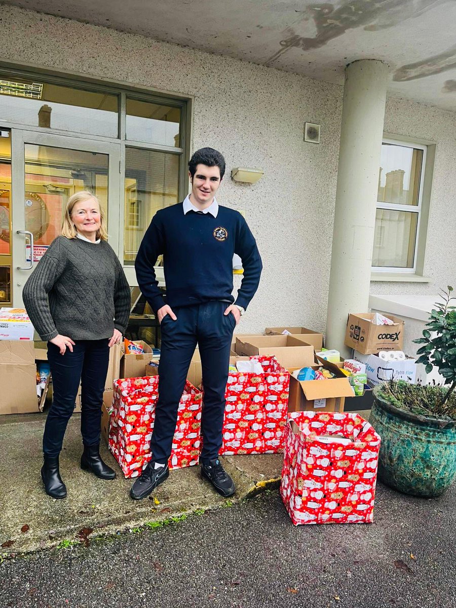 SPSL was delighted this morning to hand over the hampers collected as part of our Annual Christmas Hampers Appeal in aid of St Vincent de Paul. Well done John Scannell, LCA2 who was helped by his LCA classmates. Thanks to all students and staff who contributed.