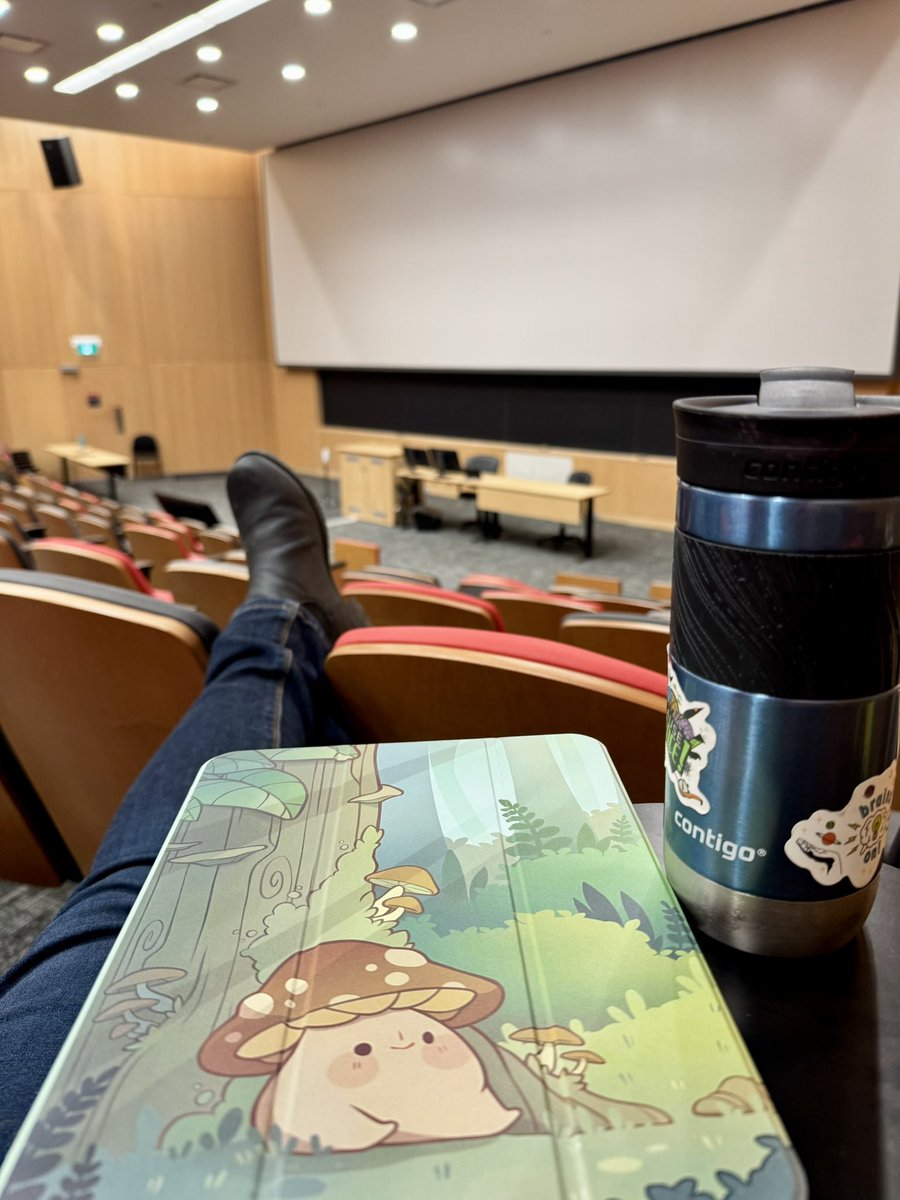 ChronicBadass's tweet photo. I HAVE TAKEN MY LAST CLASS FOR THE SEMESTER!!! 🎉🙌

I cannot articulate just how much I have fought for my life this semester. 5 friggin’ courses. Working. #Lupus. #Fibro. Home. Kids.

Time to lock it in for finals, but first maybe a wee Starby’s treatie 😊💪🏻🧠
#ParentStudent https://t.co/os4wQLD1R2