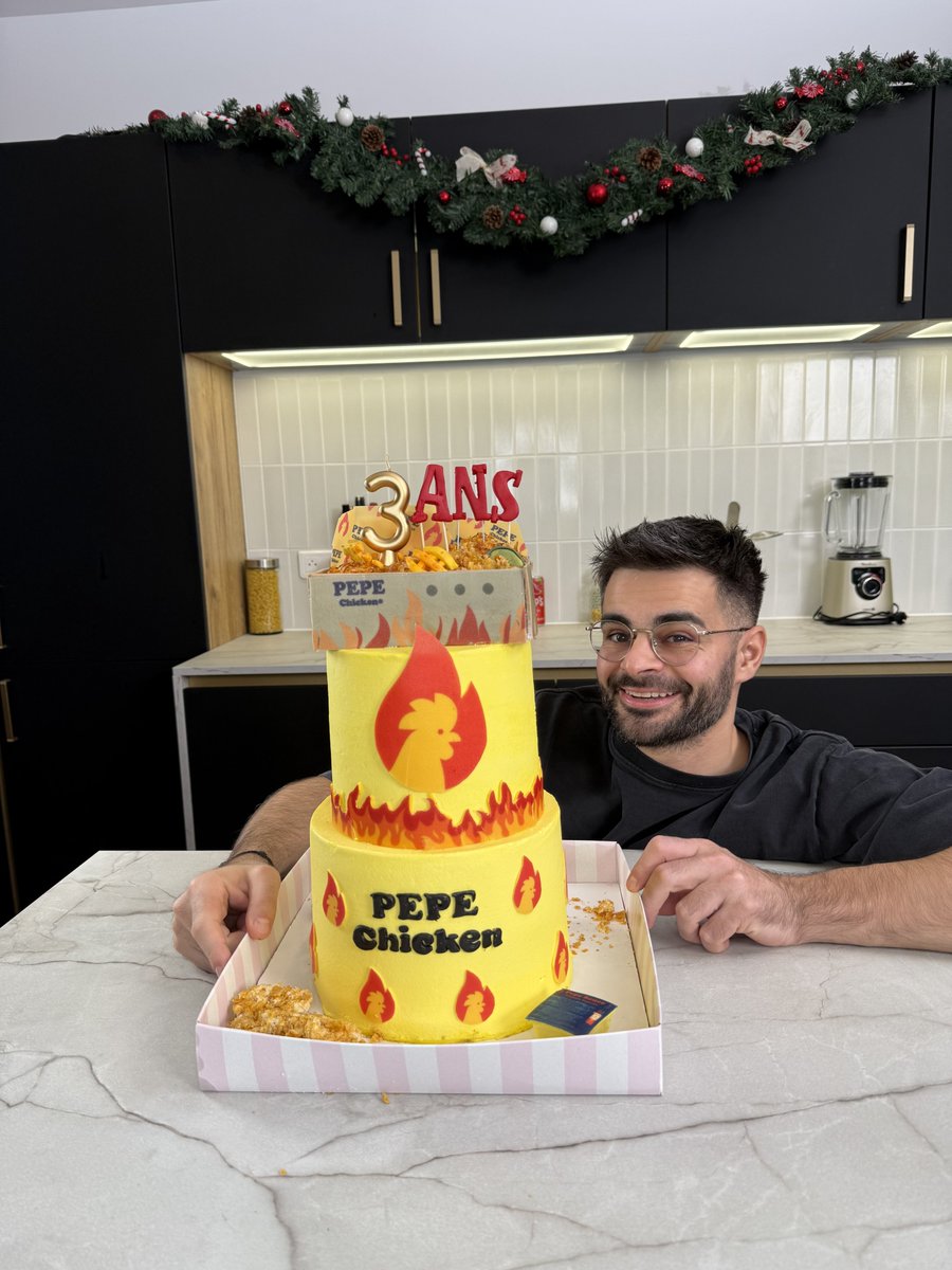 ThePepeChicken's tweet photo. Vous nous avez régalé pour les 3 ans de Pepe !

RT je vais avoir besoin d‘arguments pour négocier mon augmentation avec @FastGoodCuisine https://t.co/LeBPhy1vFI