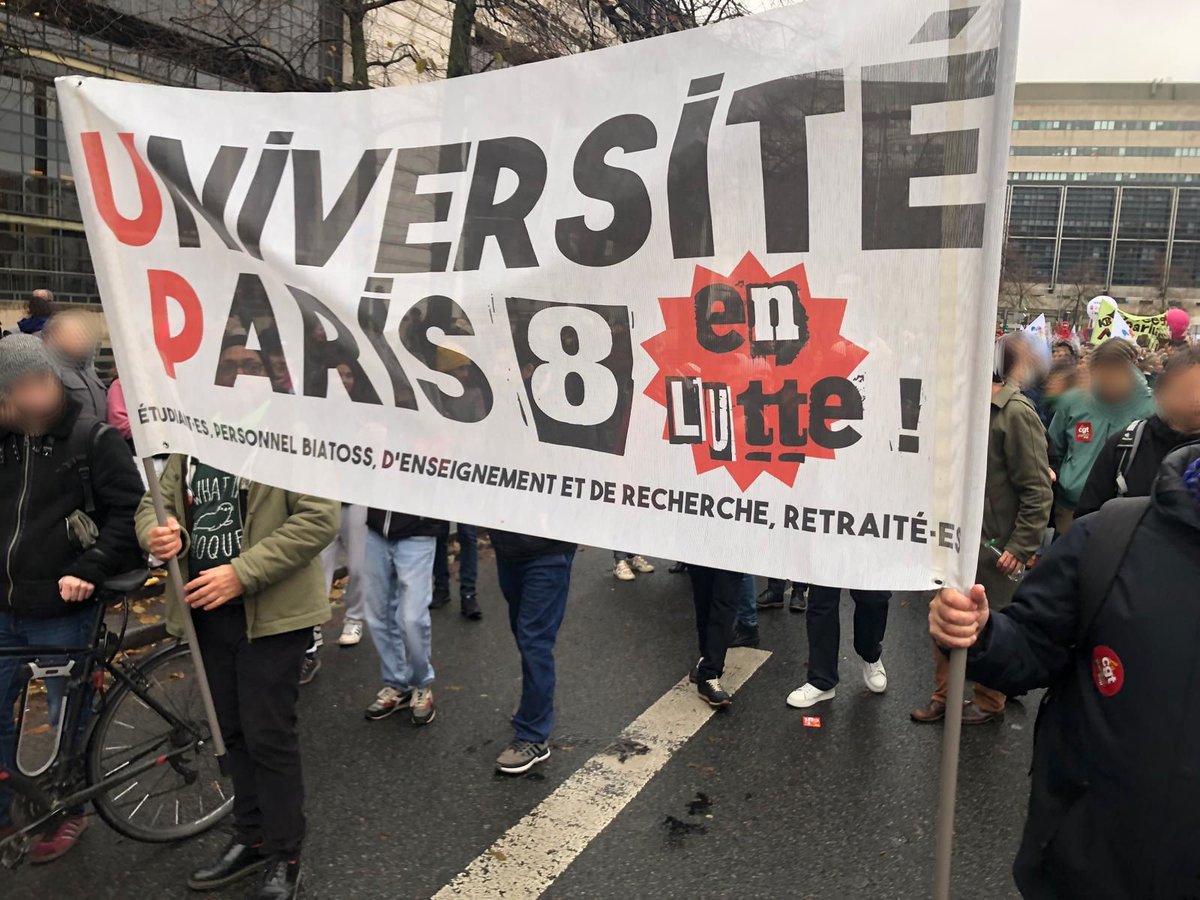 Non aux coupes budgétaires dans l’ESR public !

La saignée, ça suffit ! Pour nos salaires, contre les jours de carence, pour nos services publics, #Paris8 était mobilisée ce #5décembre ! ✊