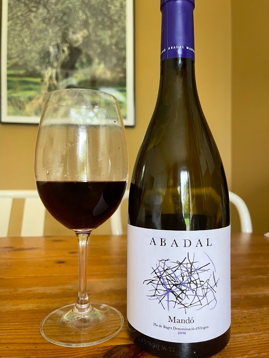 joukesp's tweet photo. #ThursdayLunch #QuickAndSimple #Burger #FrenchFries #Salad
Grocery shopping in the sleet this morning &amp; little time to cook.
Quick &amp; Simple burger w fresh french fries + endive-coleslaw salad.
Last btl of '18 Mandò by @vinsabadal D.O. Pla de Bages
Nonono, Mandò is not extinct! https://t.co/di2UBdZ6en