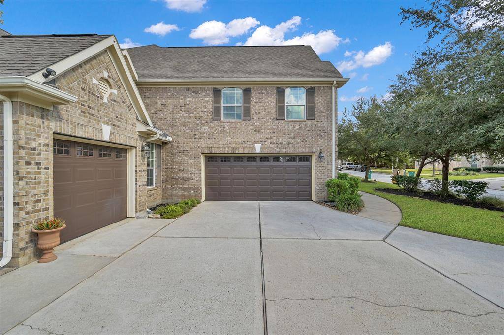 RichardsonReal's tweet image. New Listing Price: $680,000
2151 Summit Mist DR, Conroe, TX 77304 is a fantastic property with 4 bedrooms and 3.1 bathrooms.
See more here: richardsongrouprealty.com/d8raqnpb