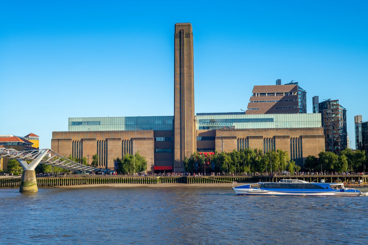 🎆Next meeting TOMORROW!  

👉 Theme: What does a shift in policies mean for us?

😎Format: Speakers followed by networking

⏲️Friday 6 Dec, 10-12 
📌Tate Modern - The McAuley Seminar Room  

ℹ️Register your free spot here: bit.ly/3ZlyoJc 

#artist #network #tatemodern