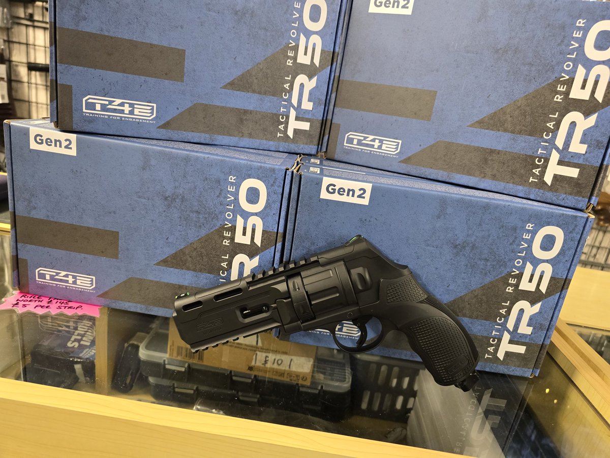 TR50 models back in stock but sure to sell out fast!!
leicestershireairguns.uk/products/umare…

#umarex #umarextr50 #tr50 #paintballmarkers #paintballrevolver #50cal