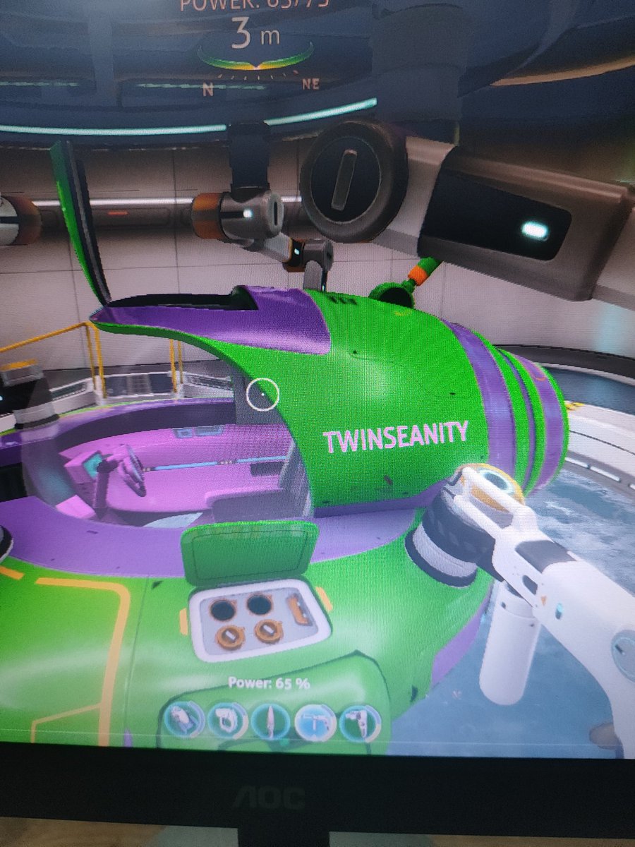 buboniqka's tweet photo. Submarino Twinseanity 🔥🔥🔥@loopcinemas https://t.co/MZSs83BZUr