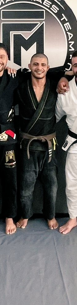 HeitorAssereuy's tweet photo. Sábado passado peguei o 3°grau na faixa marrom, completando 14 anos de jiu-jitsu e 4 anos na marrom, fazendo doutorado nela já porque não quis pegar a faixa preta em 2022, agora tá cada vez mais perto a tão sonhada, seguimos... Osss!! #gfteam #JiuJitsu #teammanhaes #grapling https://t.co/Pxwxu8denu