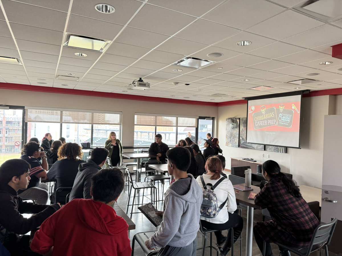 Chihuahuas Career Prep with <a href="/epchihuahuas/">El Paso Chihuahuas</a> <a href="/APena_MVHS/">Andy Peña</a> <a href="/EDeLaFuente_AP/">Edna De La Fuente</a> <a href="/GeoffreyKimble1/">Geoff Kimble-Principal MVHS</a>