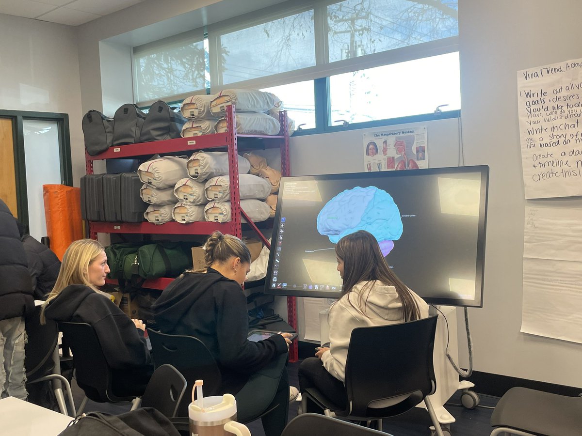 MrsTobyKlein's tweet image. Learning the parts of the brain doesn’t have to be boring! Thanks to our #Anatomagetable our learners are able to identify/describe the parts they know and interact with parts that need a refresher! @MineolaUFSD @mineolahs #mineolaproud