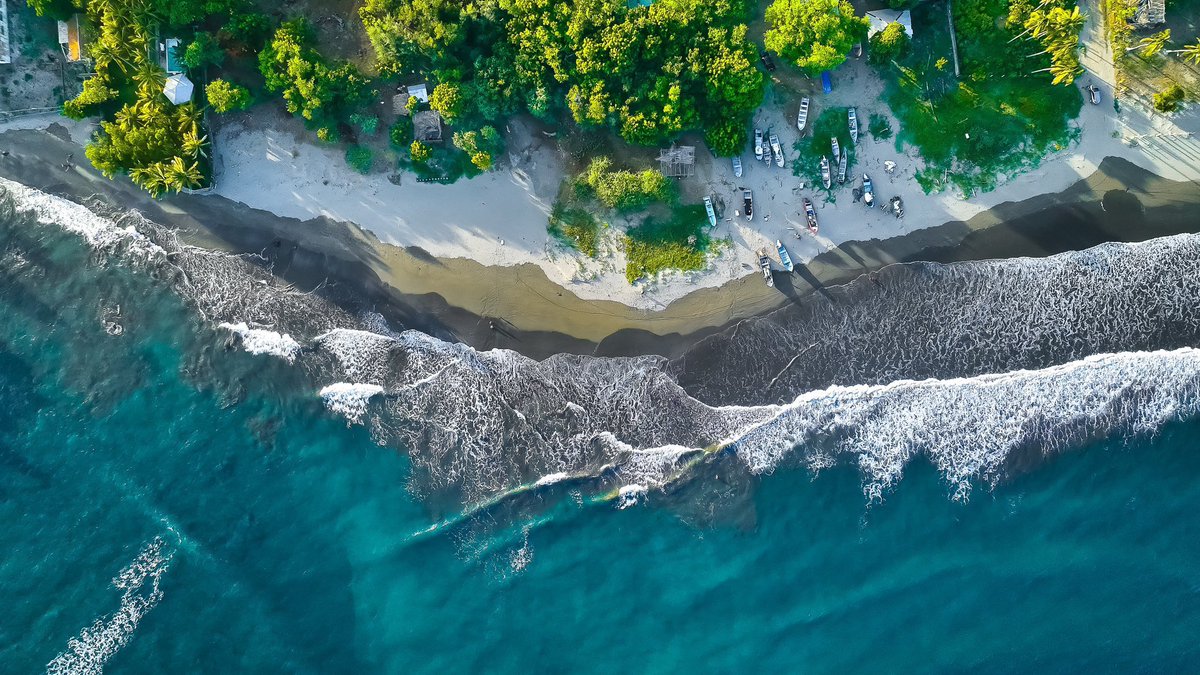 TendenciasSV's tweet photo. #Nacionales - El Salvador ha declarado Maculís como el Área Natural Protegida número 209, un santuario destinado a proteger los ecosistemas marinos del oriente del país. 

La medida, anunciada por el Ministro de @MedioAmbienteSV, @lopezfernando, busca preservar la biodiversidad marina en la región y promover la investigación y el ecoturismo sostenible.