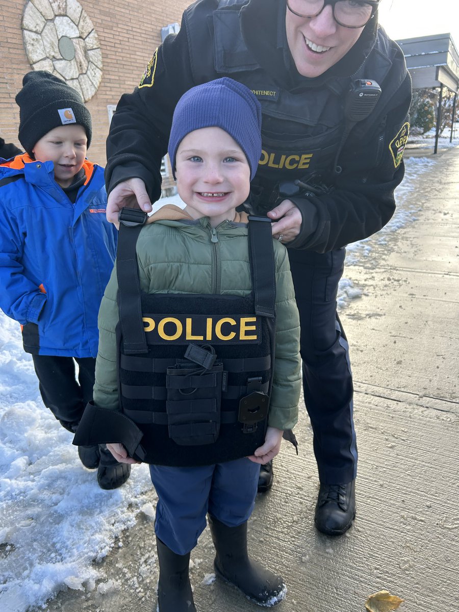 Sarah Campbell (@sarahcampbell45) on Twitter photo Thank you to our OPP School Resource Officer for the visit with our kinders. We learned so much today. The cruiser was a big interest for our class. <a href="/GEDSB/">Grand Erie District School Board</a> <a href="/PrincipalJLMit1/">Principal @ J.L. Mitchener</a> #PROSE Thank you to our OPP School Resource Officer for the visit with our kinders. We learned so much today. The cruiser was a big interest for our class. <a href="/GEDSB/">Grand Erie District School Board</a> <a href="/PrincipalJLMit1/">Principal @ J.L. Mitchener</a> #PROSE