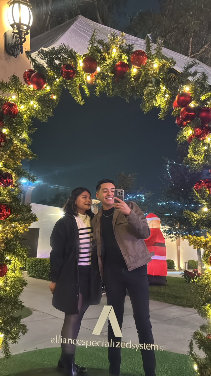 balderzf's tweet photo. Posada 24k
#diciembre2024 https://t.co/StczEAEQvo