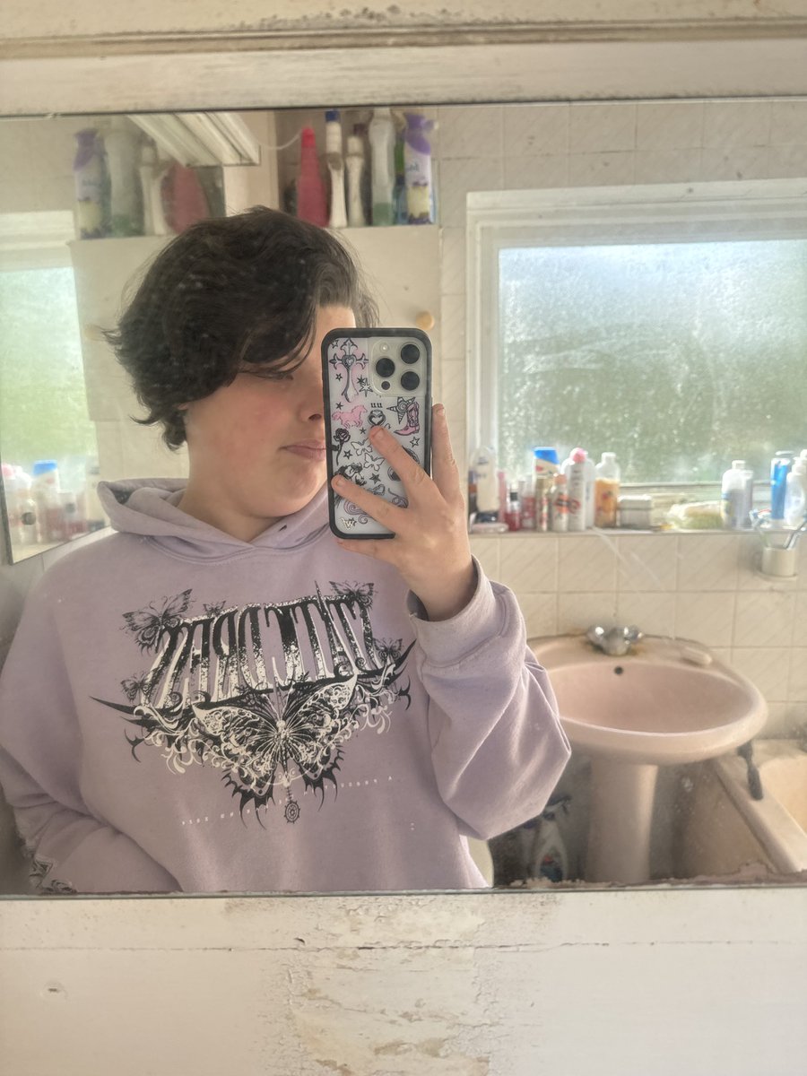adaptive_taste's tweet photo. mirror selfie wrapped 2024 https://t.co/kx11gjSB4N