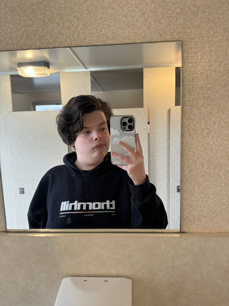 adaptive_taste's tweet photo. mirror selfie wrapped 2024 https://t.co/kx11gjSB4N