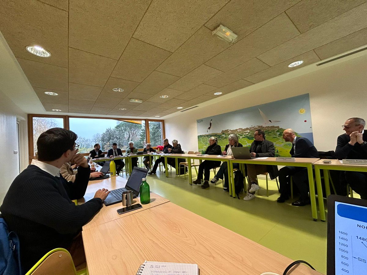 IssamBenzeghiba's tweet photo. Retour sur le Conseil d'administration de la #SPL SEGAPAL! 

📊 Bilan de la saison estivale du Grand Parc Miribel Jonage, point financier, missions SPL, entreprise à mission...

@Departement_AIN @rhone_fr @grandlyon @grandparc @FedEpl https://t.co/Ky84YxjwWm