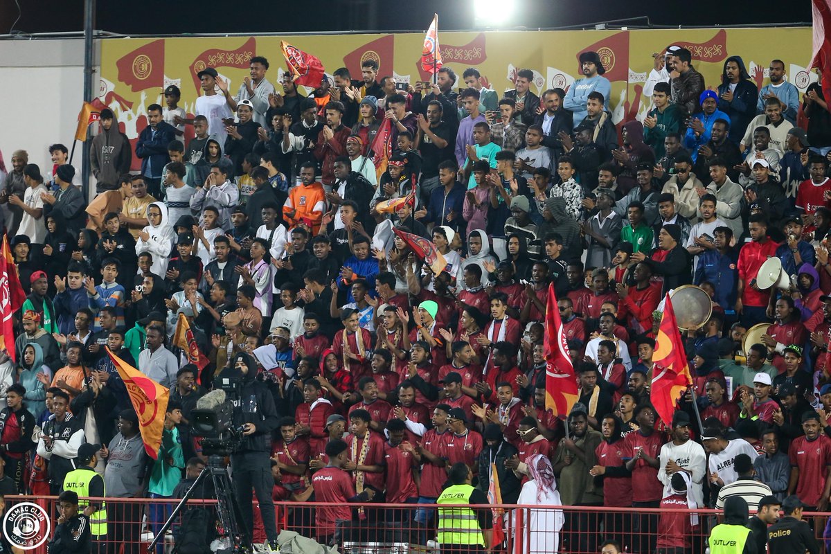 DAMAC_CLUB's tweet image. فخرنـا بجمهورنـا لا ينتهي ، شكراً لكم ❤️👏🏻