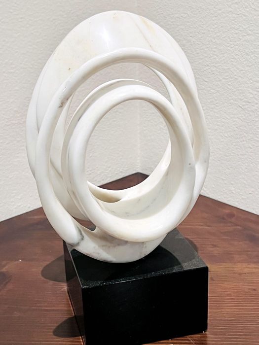 FusionArtPS's tweet photo. Congratulations to Fred Hecht for winning Best in Show in the 3D category at the Everything Abstract 2024 Art Exhibition for his colorado marble - ENTERPRISE. https://t.co/Dl7dtL7376
#fusionartgallery #fusionartps #fusionart #onlineartgallery #abstractart #everythingabstract https://t.co/JqZ8zoQxTY