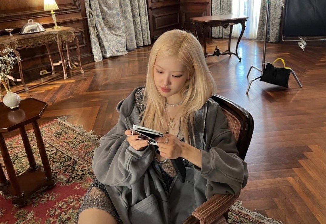 Rosé Thailand🌹 tweet media