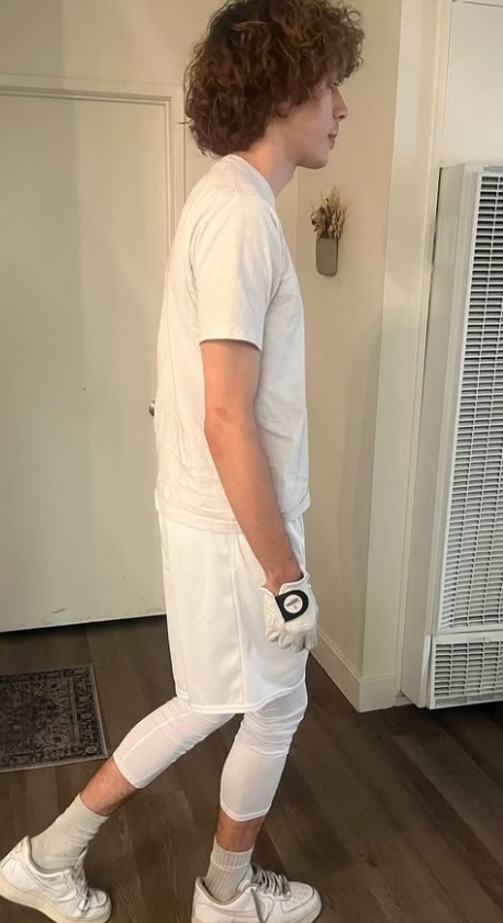 Reckless_back93's tweet photo. Hey slimes! ππ Today I decided to dress like my favorite rapper Summrs AKA lil Rino π¦
π¦
On my way to jugg some YN'ers ππ #RR #slayworld πͺ https://t.co/wUuiUrqD2J