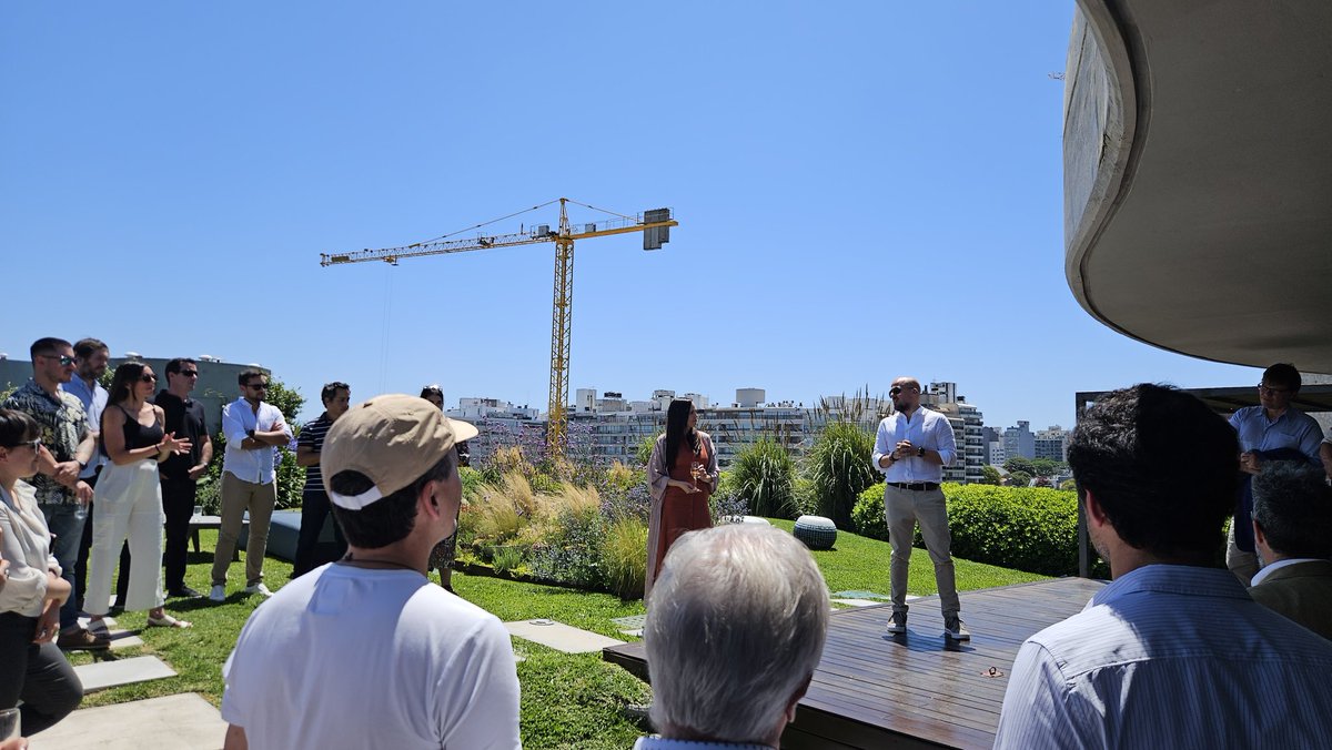 Felicitaciones <a href="/Endeavor_Uy/">Endeavor Uruguay</a> , <a href="/emangare/">Eduardo Mangarelli</a> Directorio, Staff , Mentores y principalmente emprendedores por un gran año potenciando el emprendimiento nacional y la expansion global