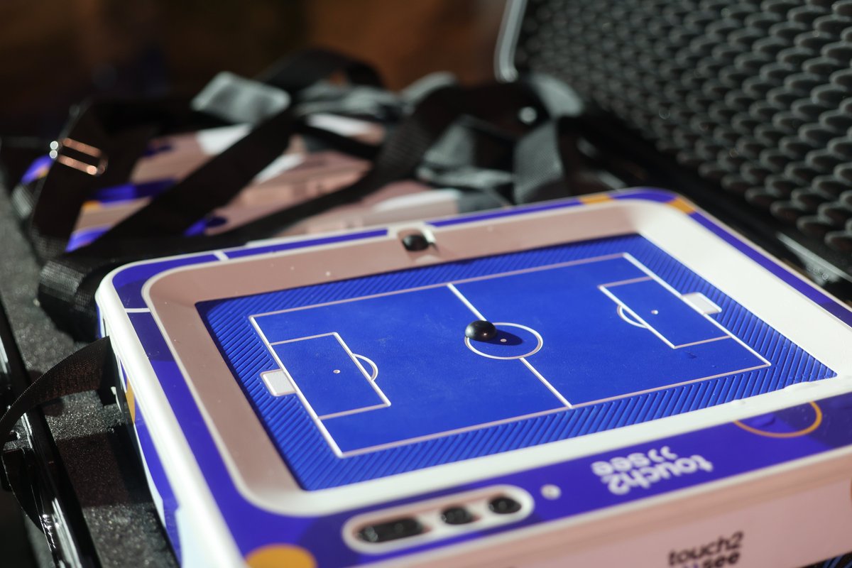 touch2see tweet media