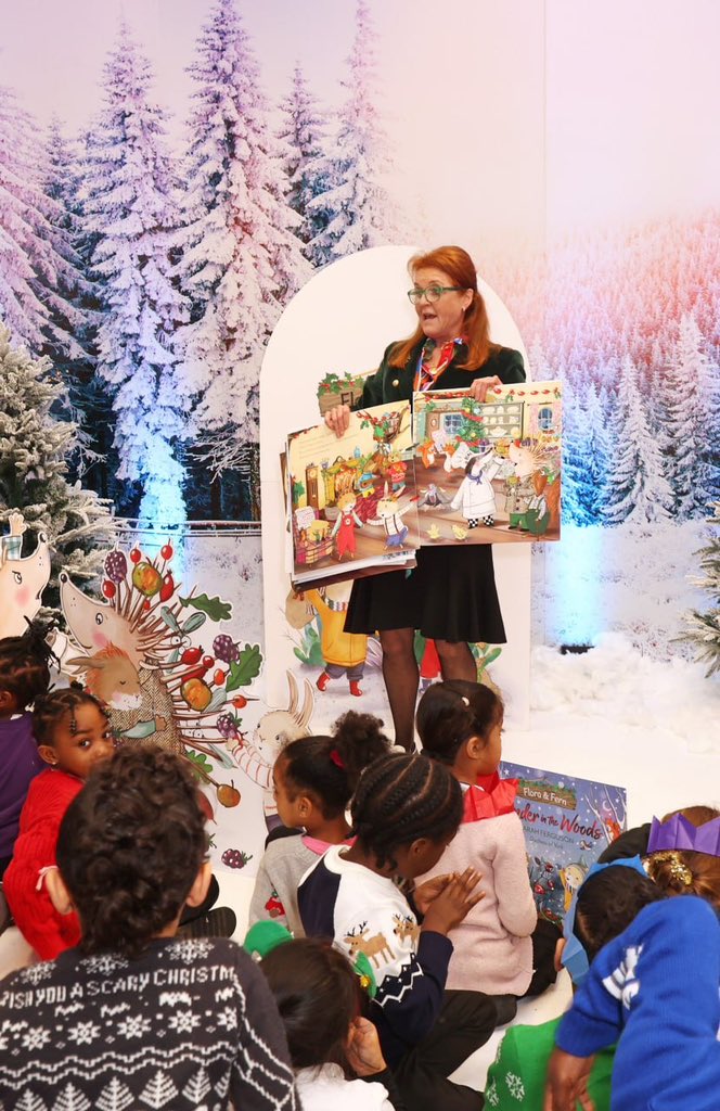 agedorgallery's tweet photo. Sarah, #DuchessofYork visited Surrey Square Primary School today with the Caring Family Foundation, which tackles food insecurity, where the Duchess read an extract from her book, Flora and Fern: Wonders in the Woods
#DuchessSarah #Charity #RoyalCharity #SurreySquare #CaringFamilyFoundation #FloraandFern