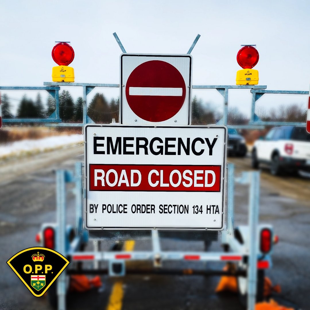 ROAD CLOSURE: #HuronOPP has closed a section of Bluewater Highway between #Bayfield and #GrandBend in <a href="/SouthHuron/">South Huron</a> due to poor visibility and a collision that #OPP is currently managing. Please plan accordingly and avoid any non-essential travel if possible. Follow detour.