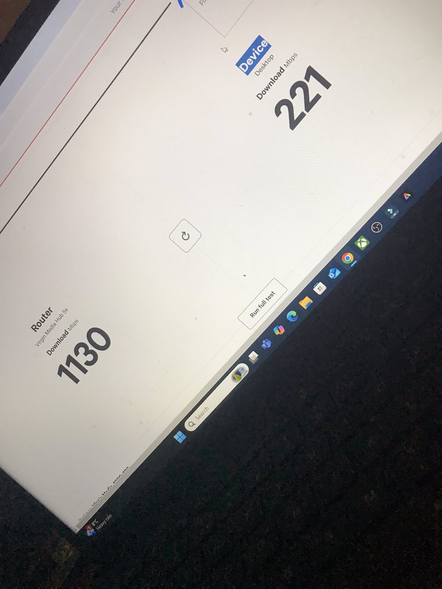 KSI’s left toe tweet media