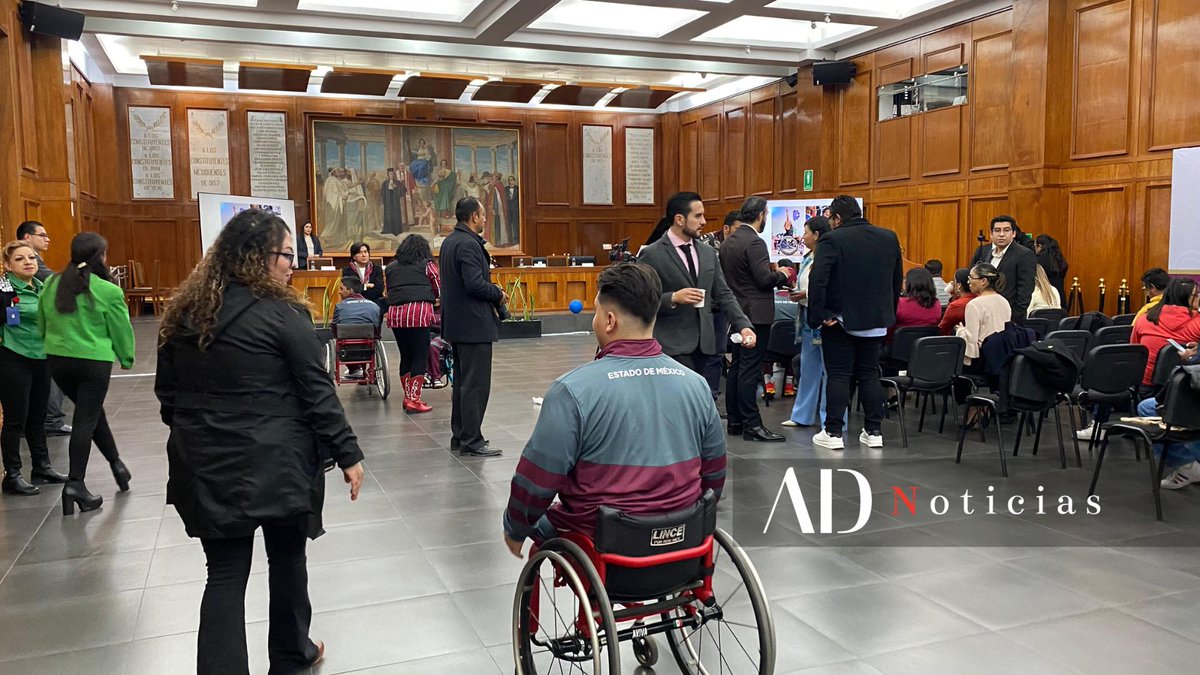 ADNoticiasMex's tweet photo. ¡Honor a quien honor merece! 🫡
Deportistas del #Edomex fueron reconocidos por el Congreso local, por su destacada participación en los Juegos Paralímpicos #CONADE2024. 🏀
Además, recibieron material #deportivo para apoyar su preparación y garantizar un óptimo desempeño. 🏐
📸 Noé Álvarez