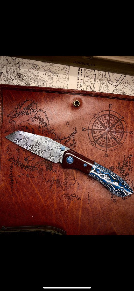 Smuphy's tweet image. My little bro is legitimately one of the most talented people I know. If y’all are interested in custom knives check him out on Facebook and Instagram. His @ is BoatrightBladeworks.