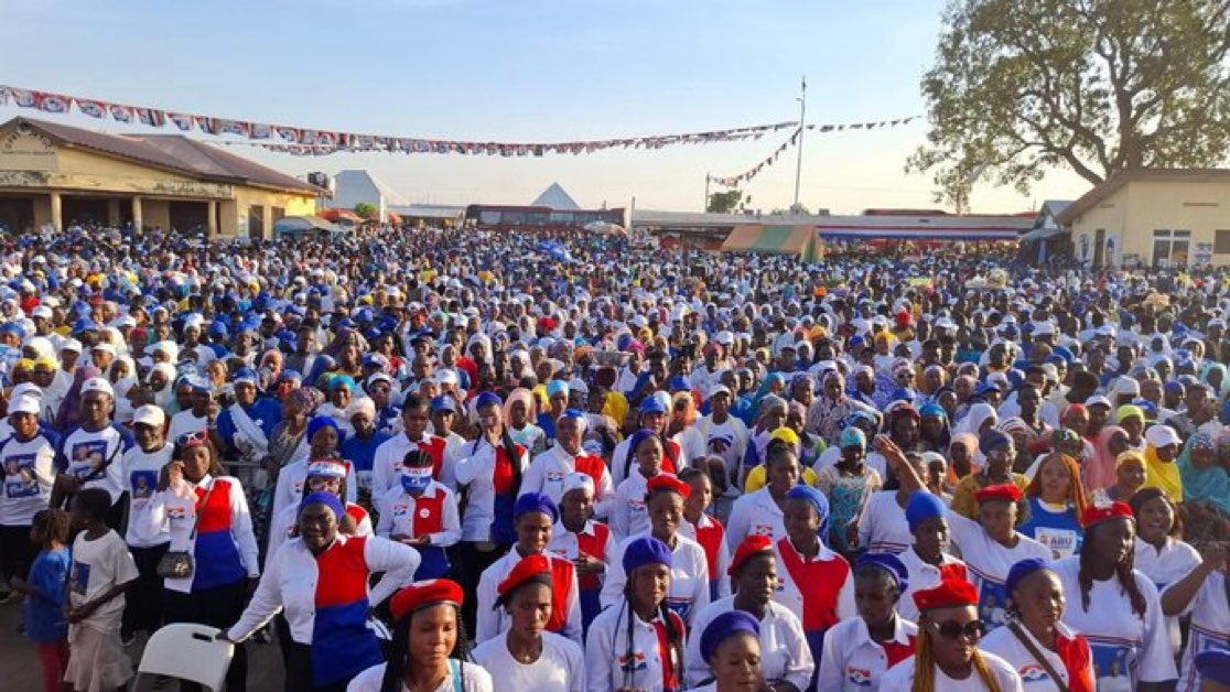 bra_louis's tweet photo. Damongo 🔥🔥🔥🔥
Lawyer @SamuelAJinapor  ☝️💪💪

#VoteNPP 
#VoteNumber1
#BawumiaForPresident https://t.co/w2byzwke7J