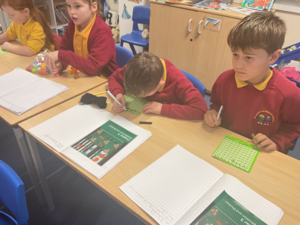 StJamesYear3's tweet photo. What week of marvellous Maths so far! Multiplying by 3 and 4 with #MathsNoProblem #Year3Maths #Year3 @StJamesChorley https://t.co/zoFmdbQGr8