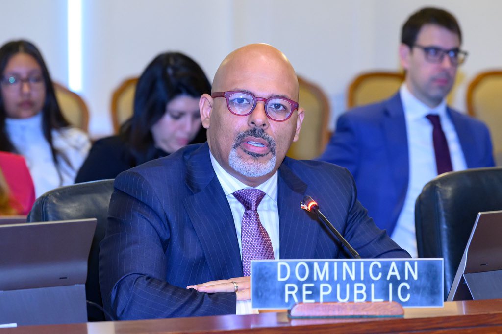 RDenOEA's tweet photo. Esta Misión Permanente participó en la sesión ordinaria del Consejo Permanente en conmemoración del 25º aniversario de la adopción de la Convención Interamericana para la Eliminación de Todas las Formas de Discriminación contra las Personas con Discapacidad. https://t.co/o1UwrVulGz