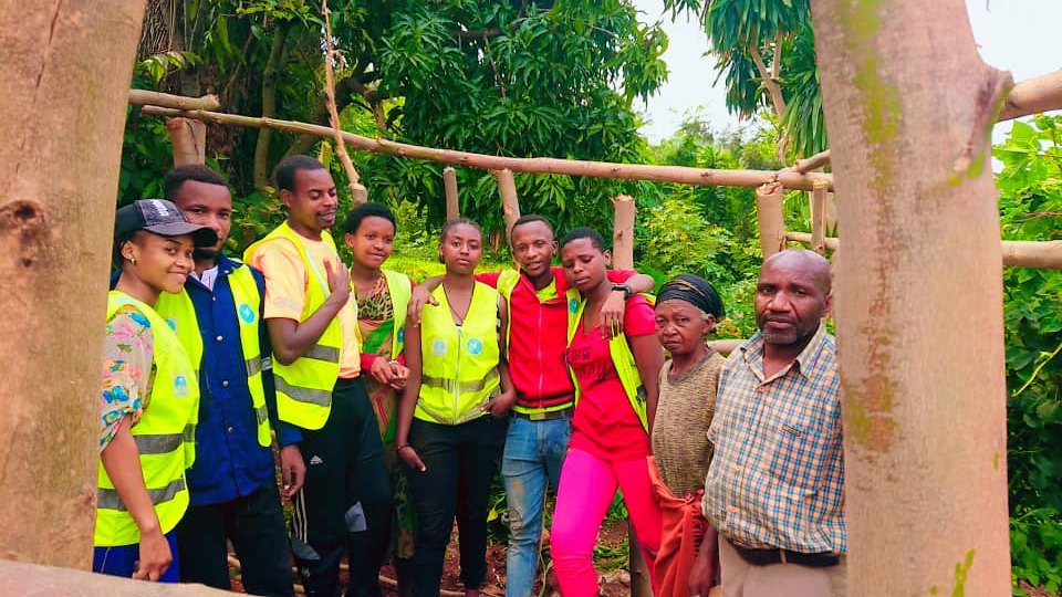 RycpRwanda's tweet image. Ubukorerabushake n'ubwitange bishyizwe ku isonga, u Rwanda rwaba ruri mu biganza byiza." U Rwanda rwijihije umunsi mpuzamahanga w'ubukorerabushake 
#Gukorera_igihugu Nihame
#MamaUrwagasabo #Kukarubanda @RwandaLocalGov @RwandaYouthArts @CityofKigali @Kimisagara_Sect 
#Ntakudohoka