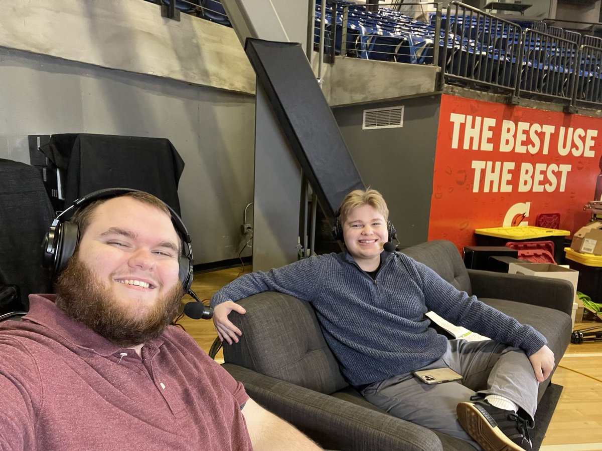 BignTallMatt's tweet photo. Back in the saddle with the GOAT @GETTHEBAGMARK! 

First up @UndoneCS2 Vs @AuraEsportsNA ! 

Live on Fragadelphia! https://t.co/1oI3fQPDpR