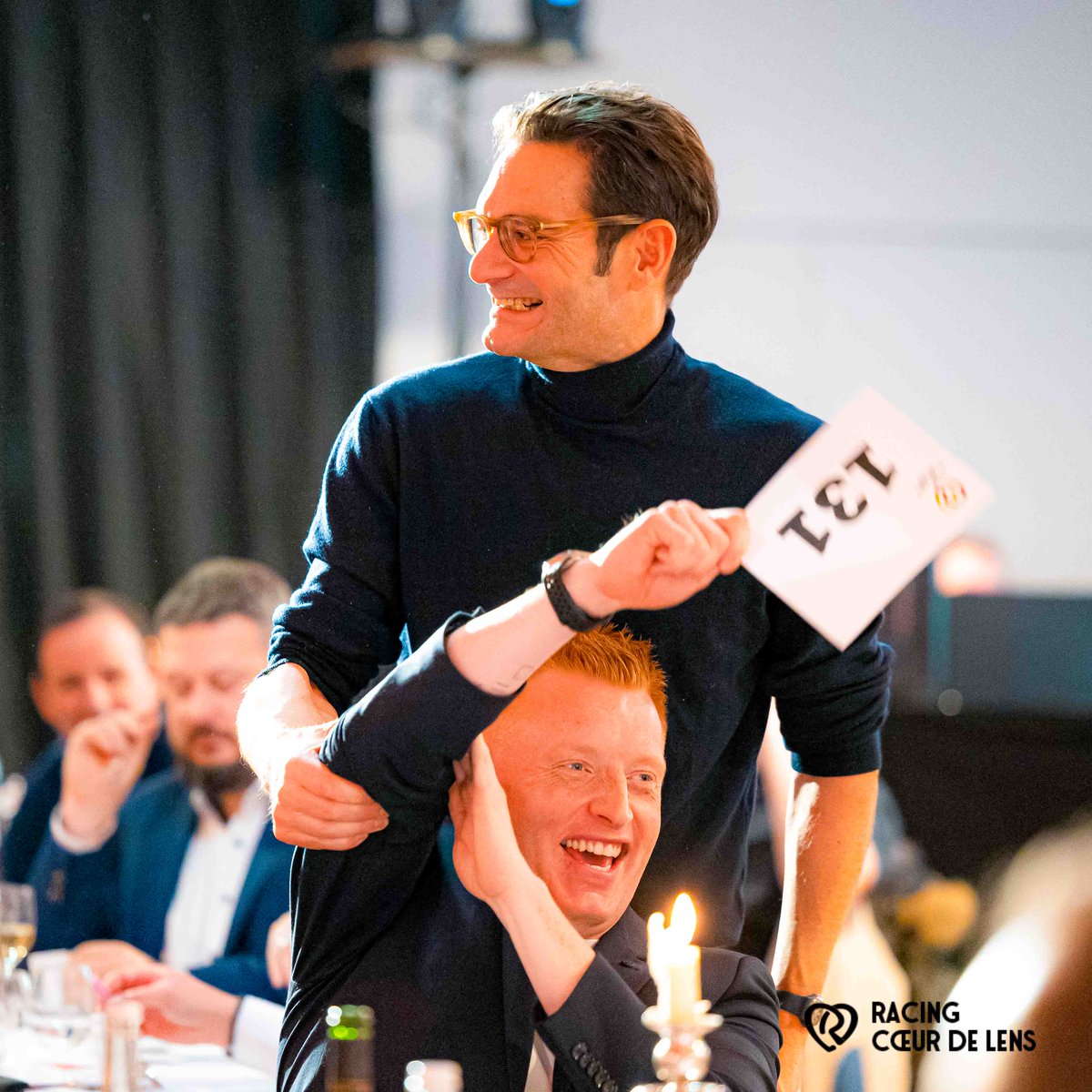 RCLens's tweet photo. Le Gala de Charité de nouveau plébiscité 🤝  

Événement solidaire organisé pour la 3e année consécutive, le Gala de Charité du #RacingCoeurDeLens a réuni plus de 300 convives au stade Bollaert-Delelis ce mercredi 👏 

👉 https://t.co/afKiK4rKow

#RCLens