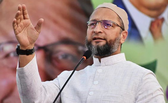 TeesriJungNews's tweet photo. #Yogi today made some absurd remarks about #Bangladesh’s minorities, #Babri_Masjid and #Sambhal – @asadowaisi https://t.co/p2uKOHGyBN https://t.co/jrqbFZY8tZ