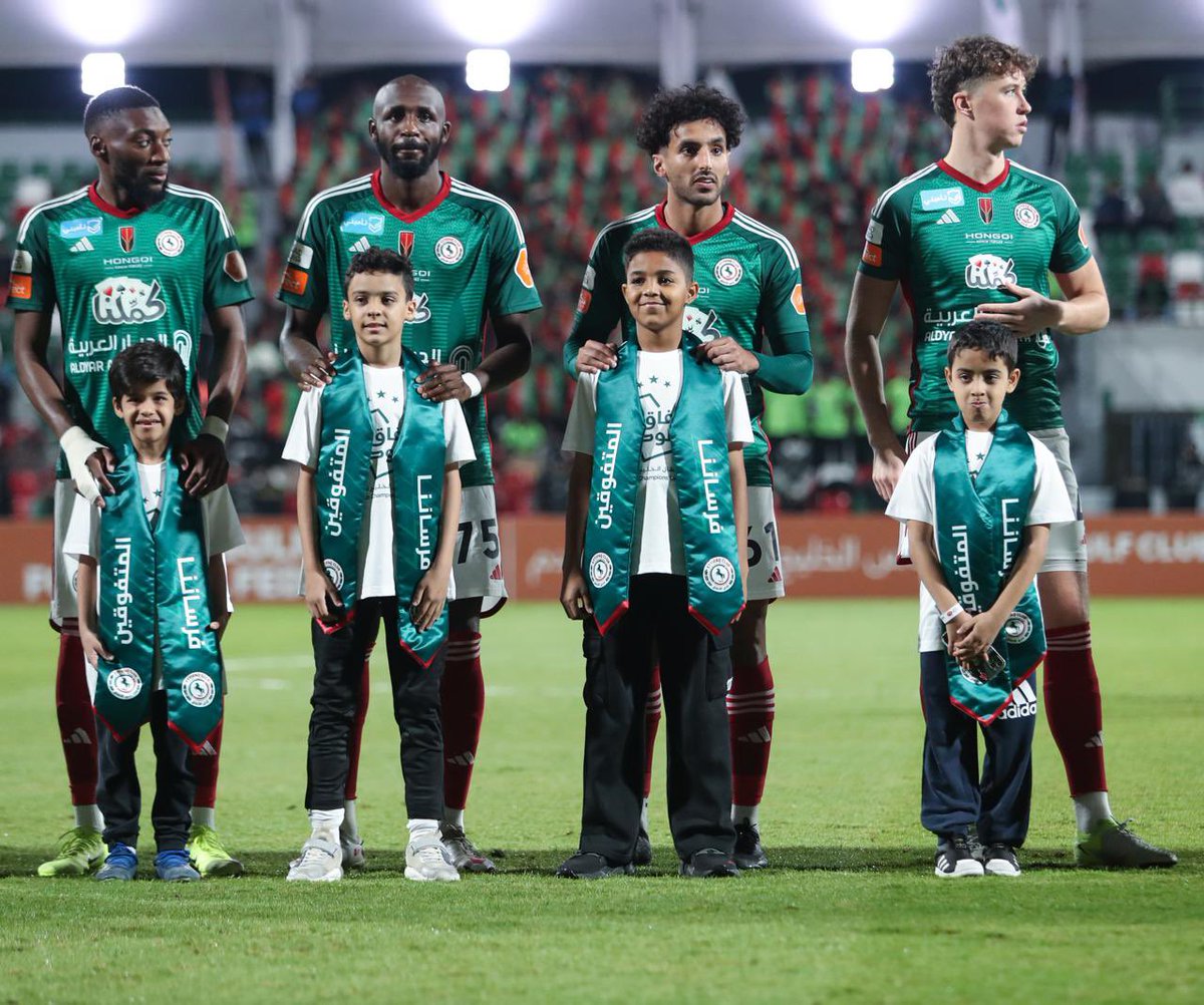 EttifaqSa's tweet photo. نجومنا اللاعبين بجانب المتفوقين 👏

#فئات_الاتفاق_السنية💚❤️ https://t.co/ey8tC99TRa