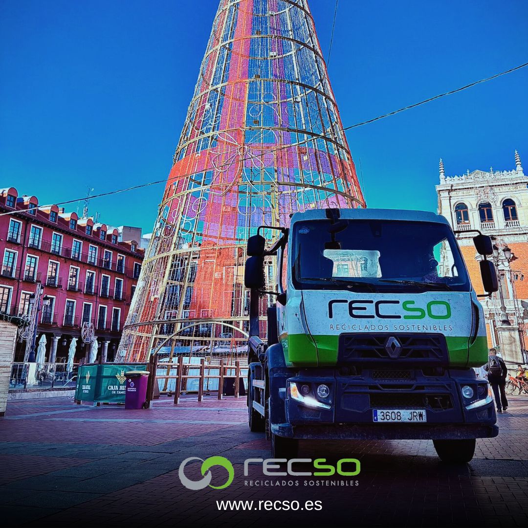 Ha llegado la Navidad y Recso damos la bienvenida a estas fechas entrañables desde la Plaza Mayor de Valladolid
#áridosreciclados #RecicladosSosteniblesSL #construcciónsostenible #calidad #seguridad #medioambiente #recsosl #laolaverde♻️ #reciclaje #Navidad #PlazaMayor