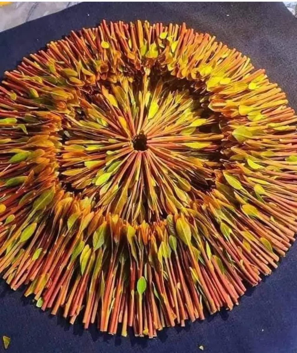 مخزن وضابح لحالي خميس وانا بلا مره ايش الفايده