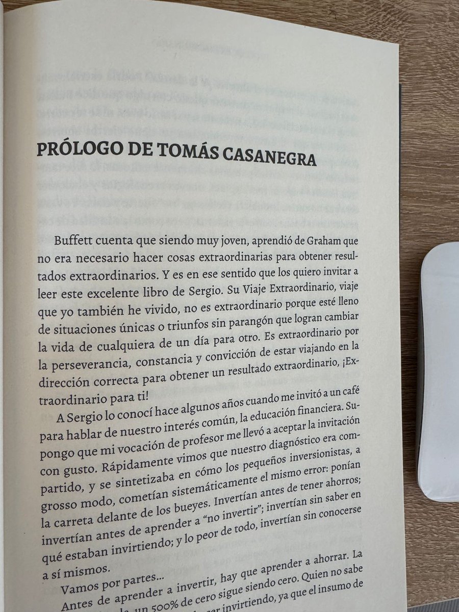 somospatrimore's tweet photo. ¡Felicitaciones a nuestro Gerente General @stricio por el lanzamiento de su nuevo libro Un Viaje Extraordinario! 🎉📚

También queremos agradecer a @tomcasanegra por el prólogo que acompaña esta obra. 

#UnViajeExtraordinario #LecturaFinanciera #EducaciónFinanciera https://t.co/znZolsMKKU